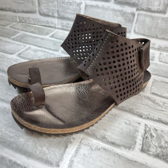 Pedro Garcia Verena Women’s 6.5/7 US -37.5 Chocolate Leather Ankle Cuff Sandals - Picture 12 of 12